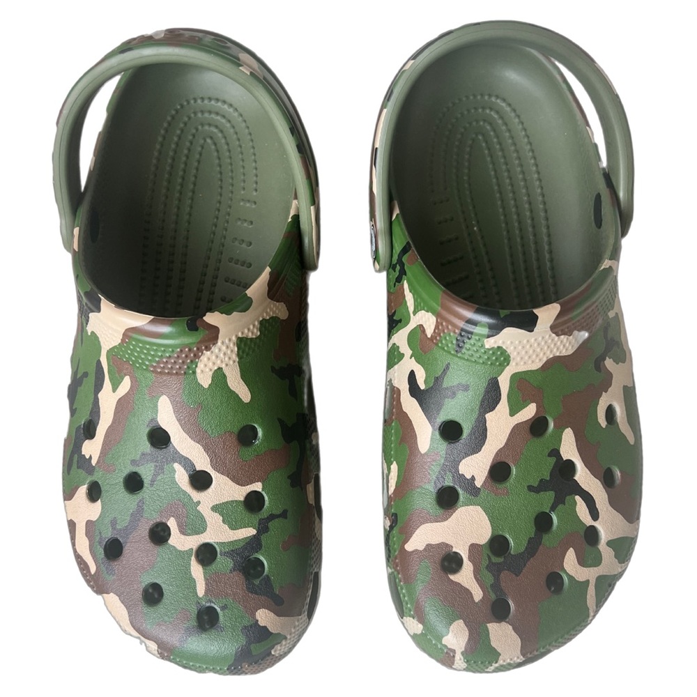 Crocs Classic Camo Clogs Unisex—Men’s Sz 9 Women’s Sz 11